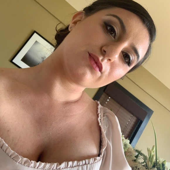 Meet your Posher, Rebecca - Picture 1 of 1